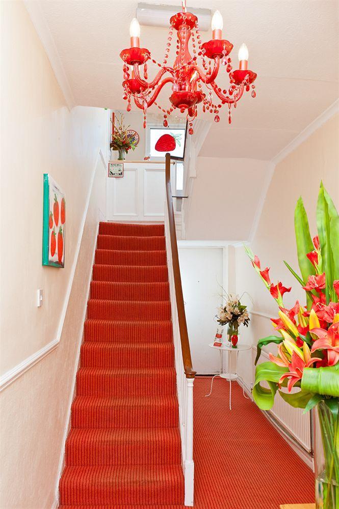 Strawberry Fields Hotel Brighton Exterior photo